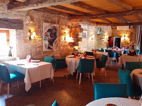 cahors restaurants|More.